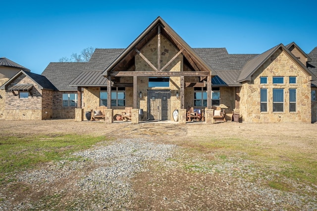 view of front of house with a front lawn