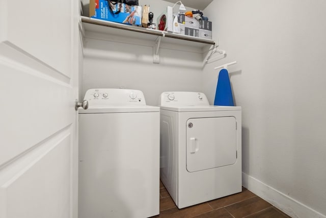 laundry room with independent washer and dryer