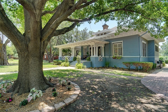 view of front of home featuring a porch