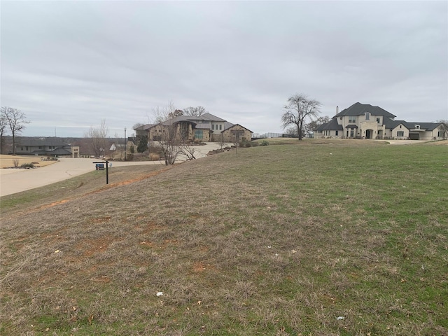 Listing photo 3 for 2205 Post Oak Trl, Corinth TX 76210