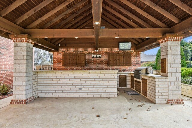 unfurnished room with dark hardwood / wood-style flooring, ceiling fan, and crown molding