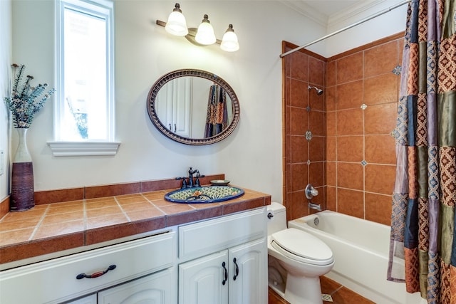 full bathroom featuring vanity, toilet, shower / bath combo with shower curtain, and ornamental molding