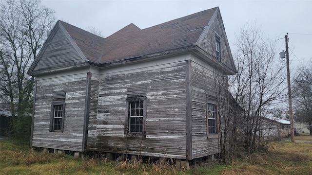 view of side of home