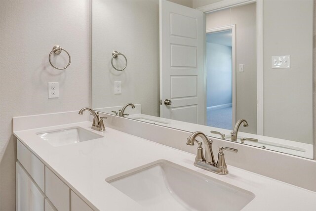 bathroom featuring toilet and tiled shower / bath combo