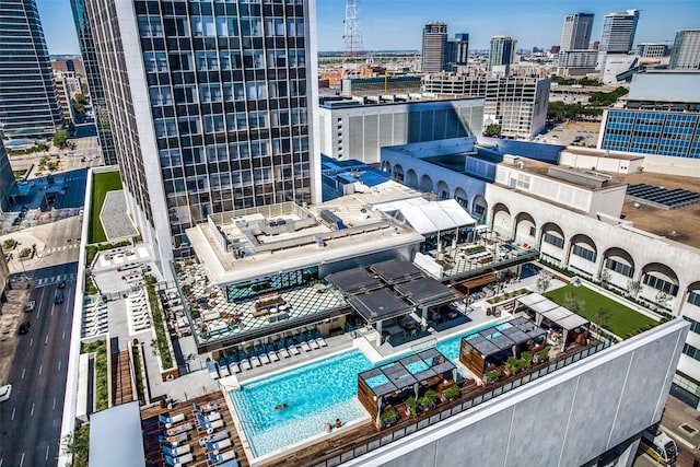 bird's eye view featuring a city view