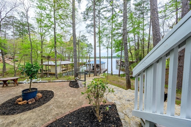 view of yard with a water view