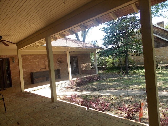 view of terrace with ceiling fan