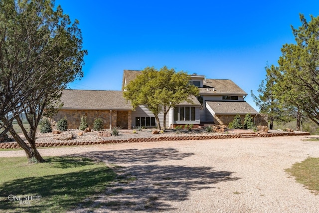 view of front of property