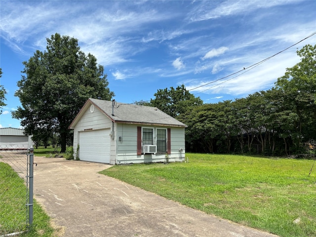 Listing photo 3 for 200 E Warren St, Wolfe City TX 75496