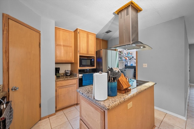 washroom featuring light tile floors, independent washer and dryer, and washer hookup