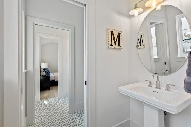 bathroom featuring sink