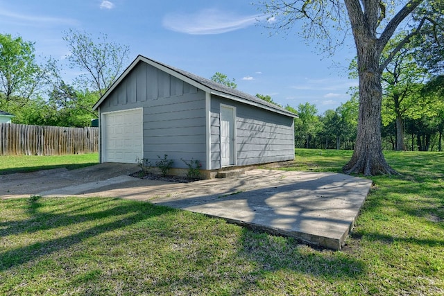 exterior space featuring a lawn