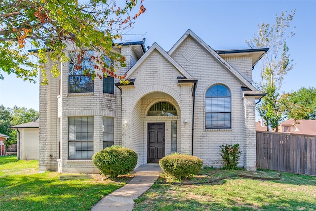 view of front of house with a front yard