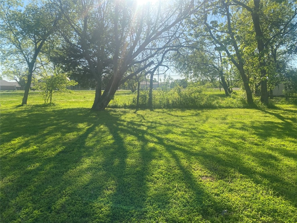 125 School Rd, Lavon, TX 75166