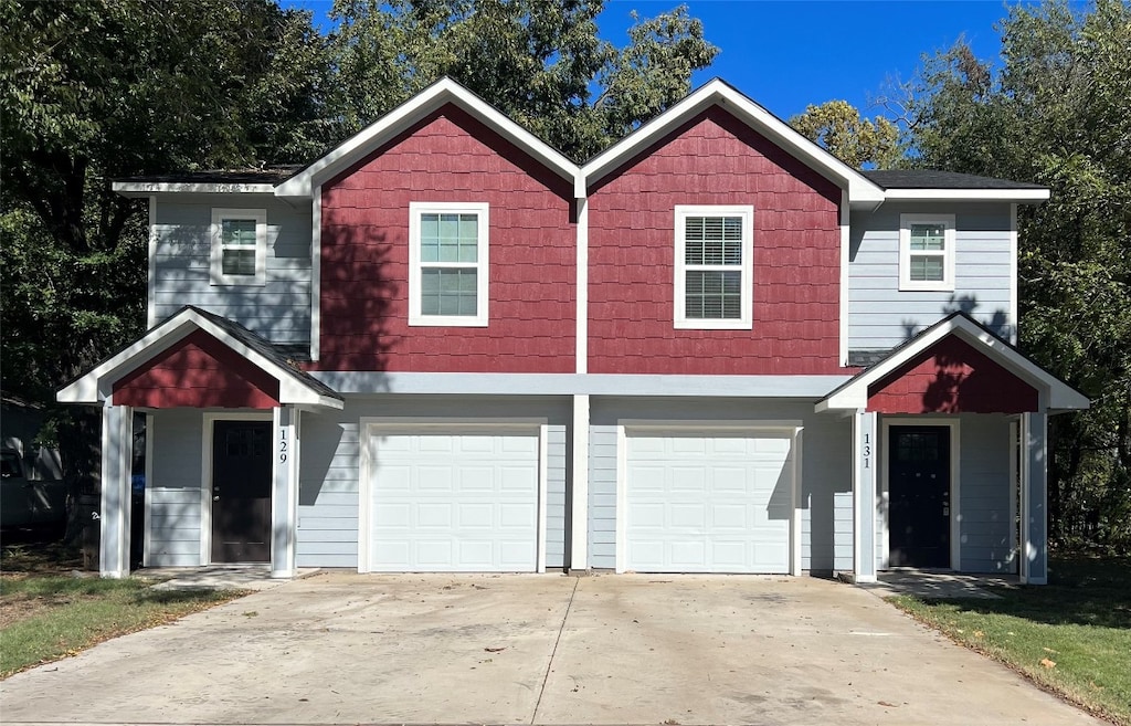 view of front of house featuring a garage