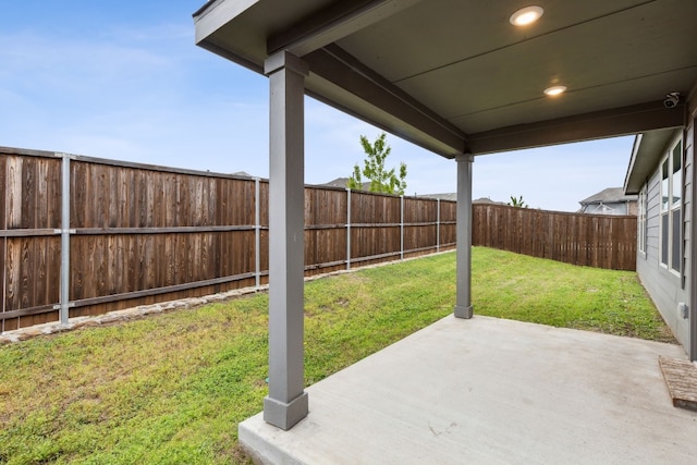 view of yard with a patio