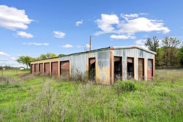 725 S Reno Rd S, Reno, TX 76082
