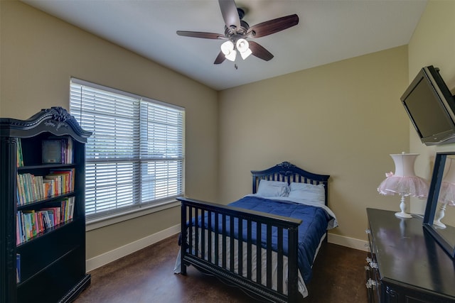 bedroom featuring ceiling fan