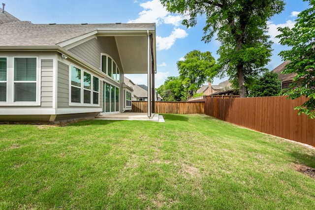 view of yard with a patio