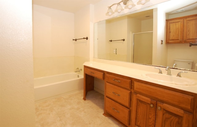 empty room featuring ceiling fan and hardwood / wood-style flooring