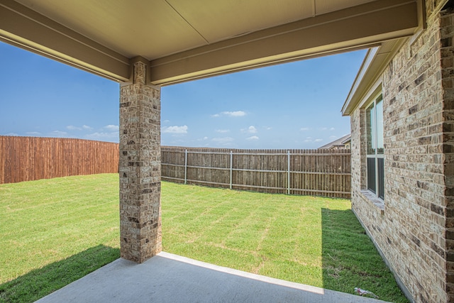 view of yard with a patio area