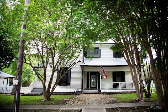 view of front of home with covered porch