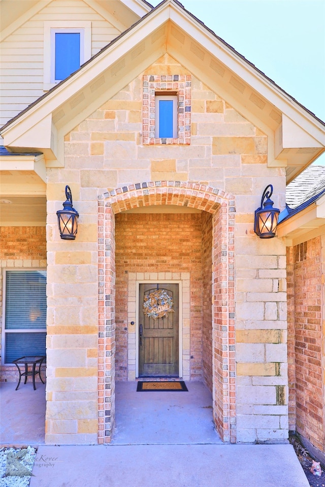 view of property entrance