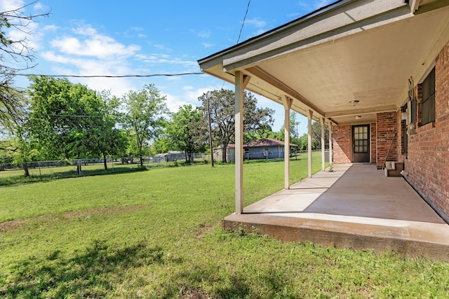 view of yard featuring a patio