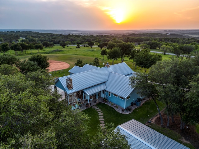 view of aerial view at dusk