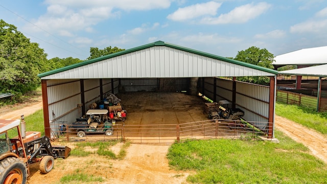 view of shed / structure