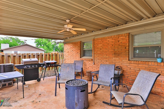 view of patio featuring grilling area and ceiling fan