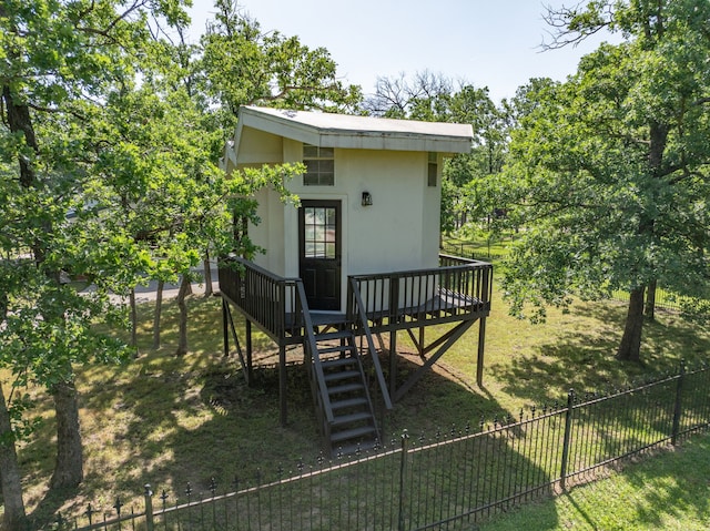 view of yard featuring a wooden deck