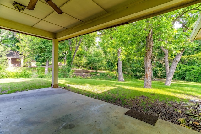 view of patio with ceiling fan