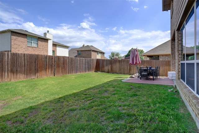 view of yard with a patio area