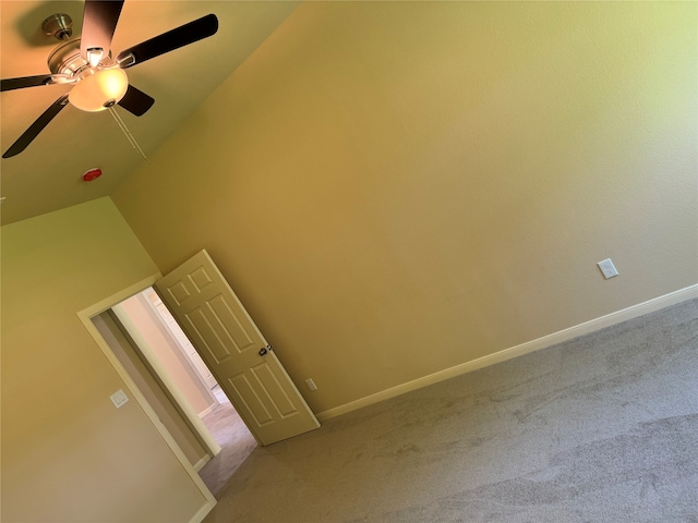 room details featuring carpet and ceiling fan