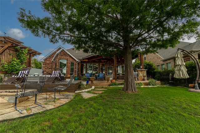 view of yard with a patio area