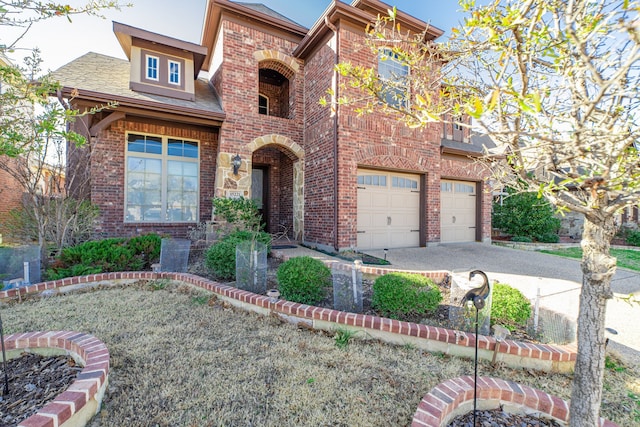 view of front facade with a garage