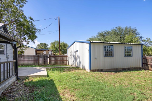 view of yard with a patio