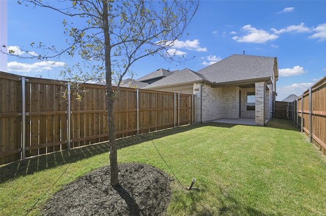 view of yard with a patio