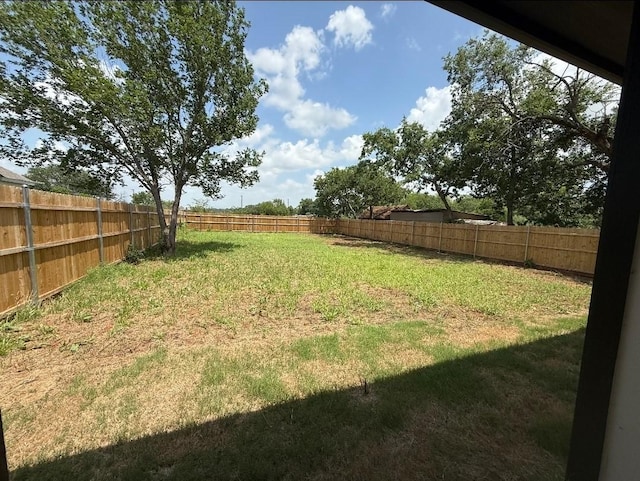 1507 Langston St, Fort Worth, TX 76105 - view of fenced backyard