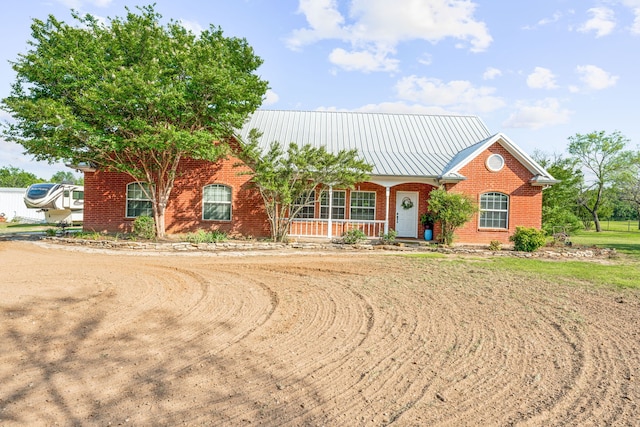 view of front of home featuring a porch