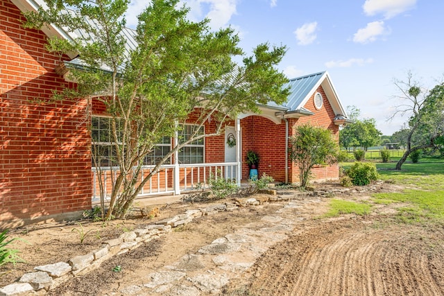 view of front of property