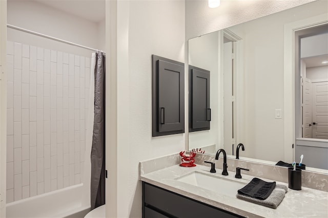 full bathroom with shower / bath combo with shower curtain, oversized vanity, and toilet