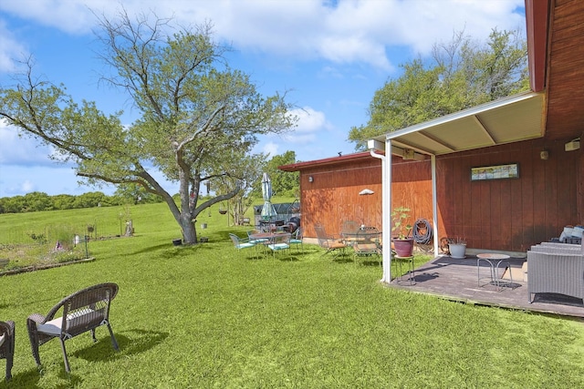 view of yard with a patio area