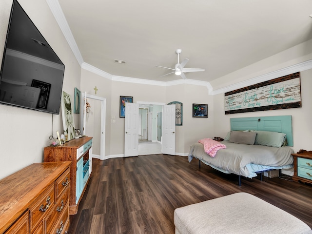 bedroom featuring dark hardwood / wood-style floors, ceiling fan, and ornamental molding