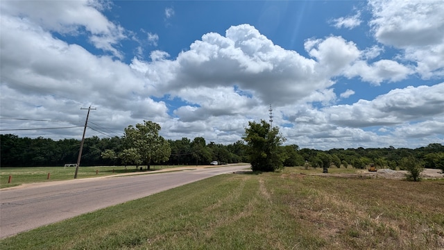 Listing photo 2 for 1800 W Crawford St, Denison TX 75020