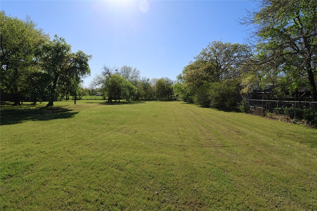 Listing photo 2 for 3648-B County Road 2132, Greenville TX 75402