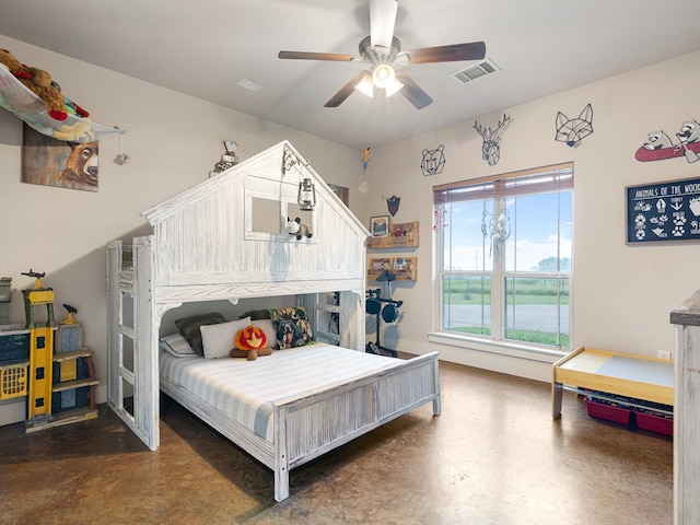 bedroom featuring ceiling fan