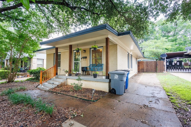 view of front facade featuring covered porch