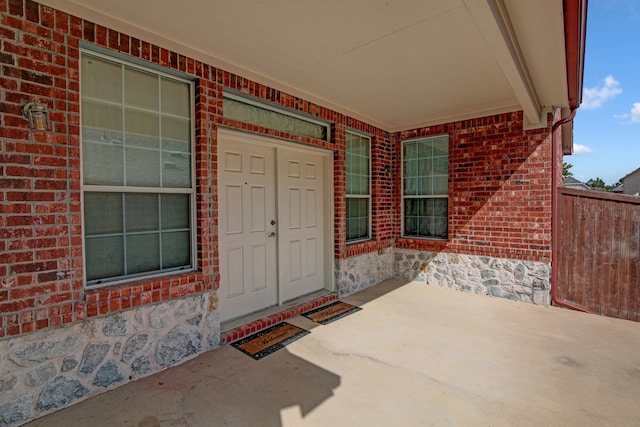 view of property entrance